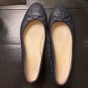 Chanel quilted flats